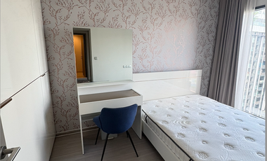 For rent 2 bedrooms condo in Huai Khwang, Bangkok