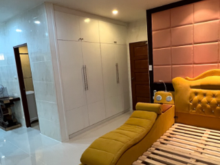 For sale 2 bedrooms condo in Din Daeng, Bangkok