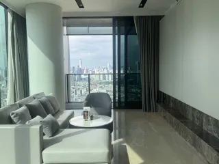 À vendre 2 chambres condo à Khlong San, Bangkok