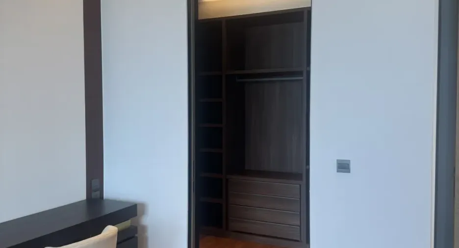 À vendre 2 chambres condo à Khlong San, Bangkok