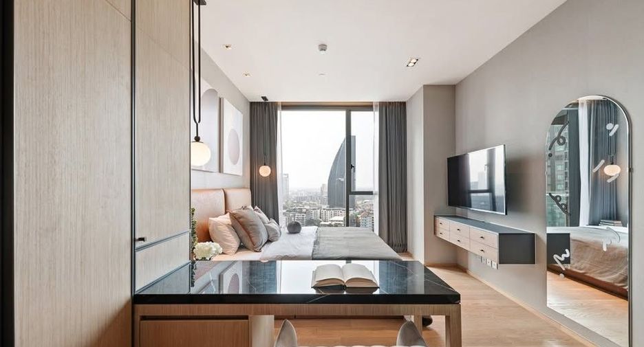 For rent and for sale 1 bed condo in Khlong Toei, Bangkok