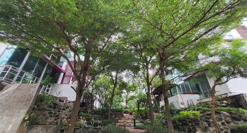 À vendre studio condo à Suan Luang, Bangkok