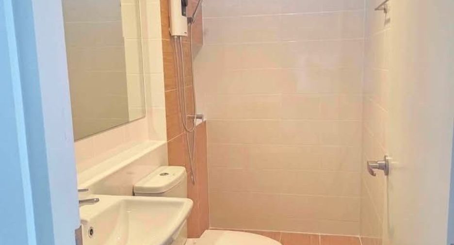 For rent 3 ベッドルーム townhouse in Bang Phli, Samut Prakan