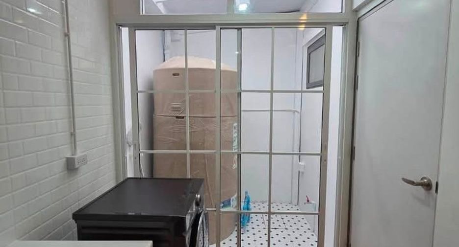 For rent 3 ベッドルーム townhouse in Bang Phli, Samut Prakan