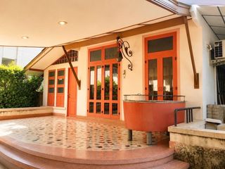 出售 3 卧室 独立屋 在 Khlong Toei, 曼谷