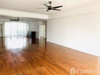 For rent 4 bedrooms condo in Watthana, Bangkok