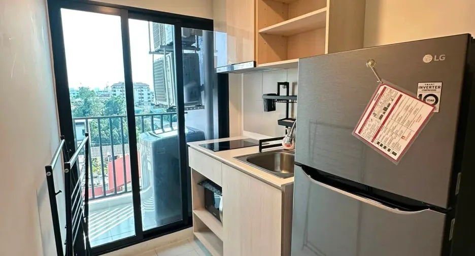 For rent 1 bed condo in Wang Thonglang, Bangkok