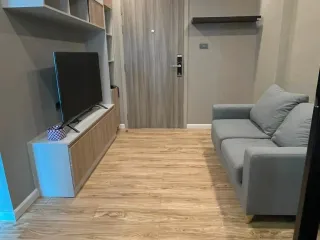 For sale 1 Beds condo in Huai Khwang, Bangkok