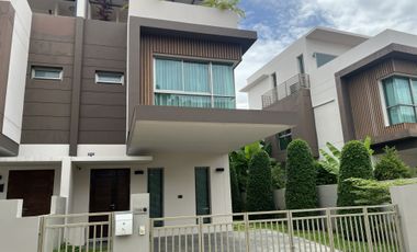 Casa adosada en venta de 3 habitaciones en Hang Dong, Chiang Mai