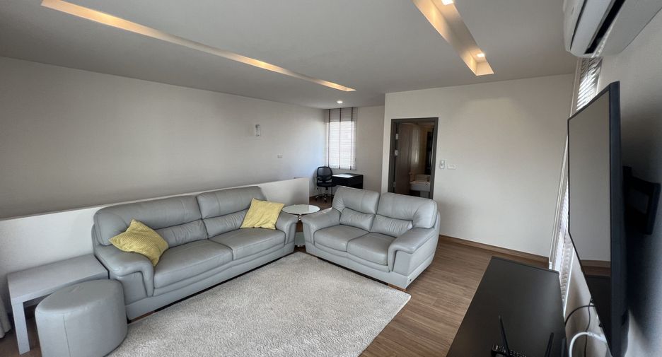 Casa adosada en venta de 3 habitaciones en Hang Dong, Chiang Mai