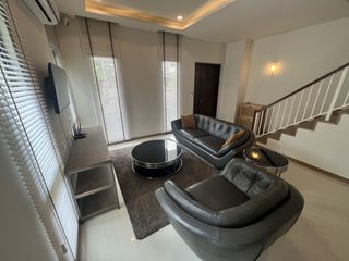 Casa adosada en venta de 3 habitaciones en Hang Dong, Chiang Mai