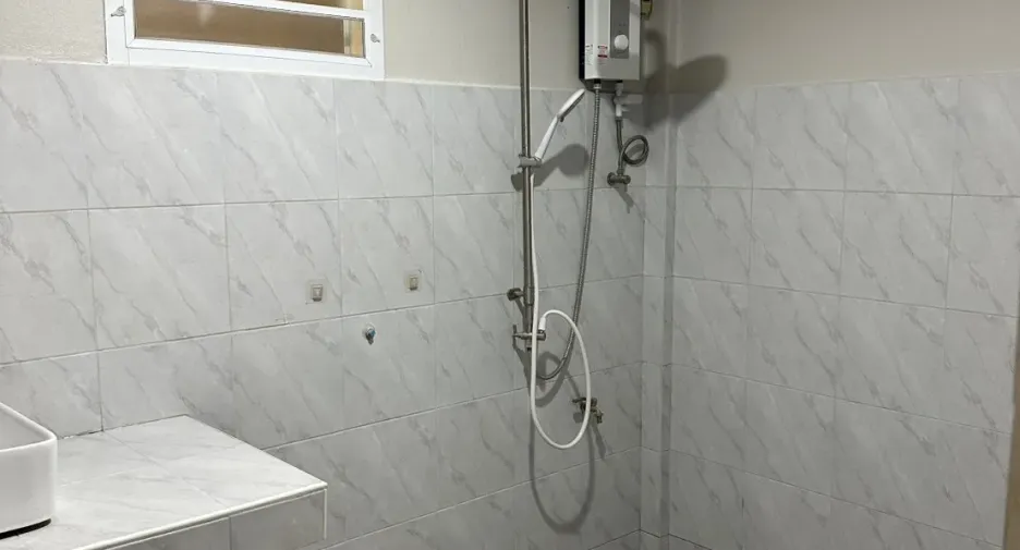 For sale 4 bedrooms house in Mueang Chiang Mai, Chiang Mai