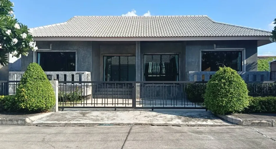 Casa en venta de 3 habitaciones en San Sai, Chiang Mai