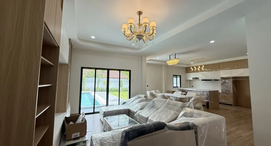 À vendre 4 chambres villa à Hang Dong, Chiang Mai
