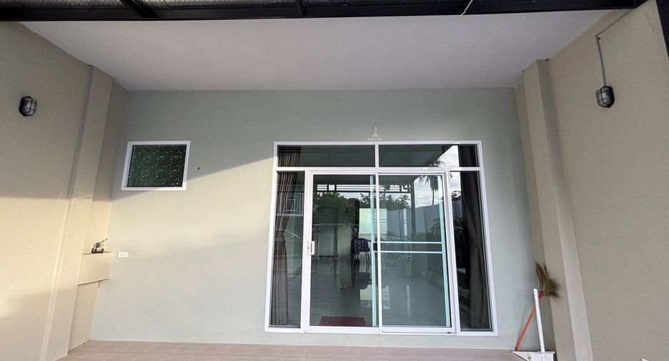 For sale and for rent 3 bedrooms townhouse in Bang Lamung, Chonburi