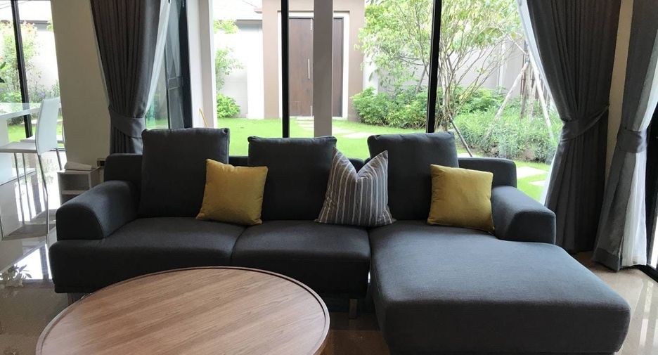 For rent 3 bedrooms villa in Huay Yai, Pattaya