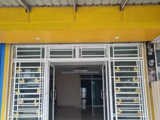 À vendre et à louer 3 chambres local commercial à Hua Hin, Prachuap Khiri Khan