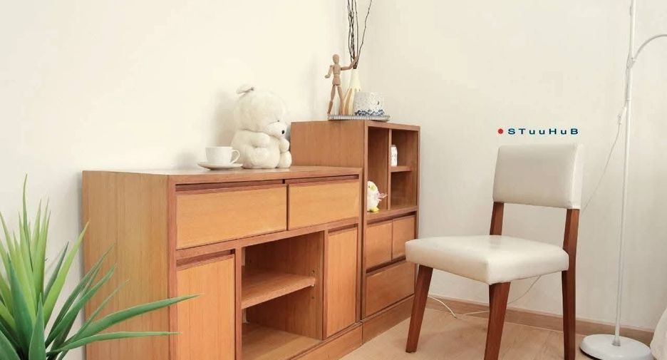 For rent 3 ベッドルーム townhouse in Huai Khwang, Bangkok