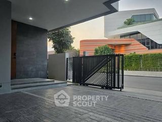 For rent 4 bedrooms house in Suan Luang, Bangkok