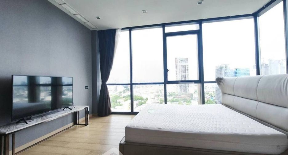 For rent 2 bedrooms condo in Watthana, Bangkok