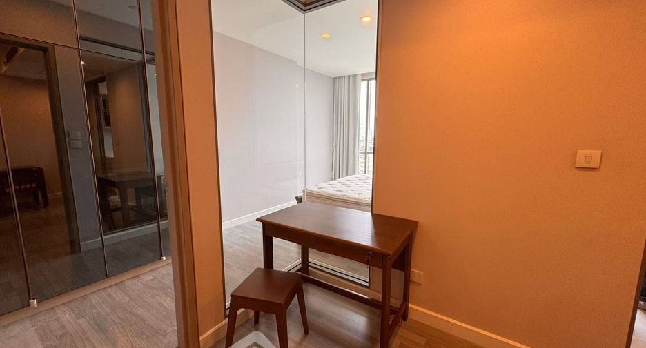 À vendre 1 chambre condo à Bang Rak, Bangkok