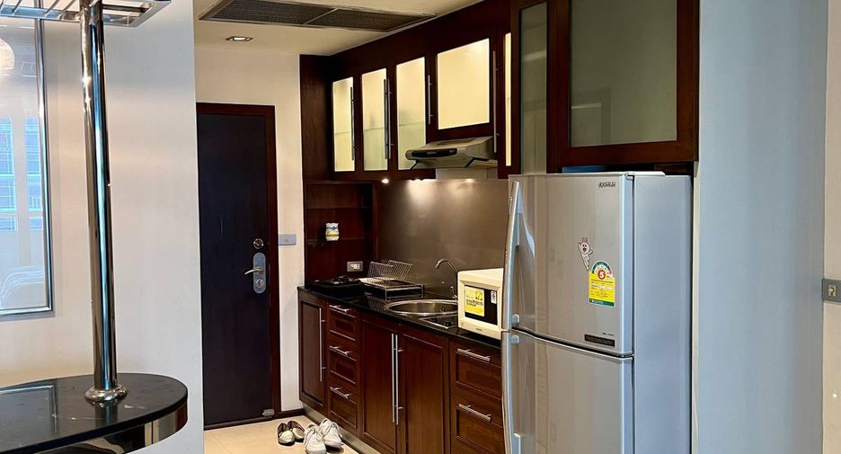 For sale 1 bed condo in Pathum Wan, Bangkok
