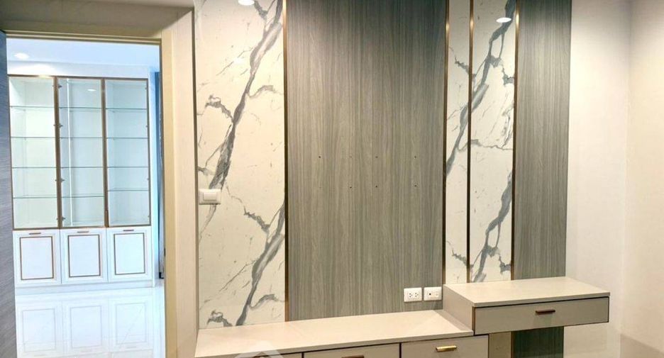 For rent and for sale 2 bedrooms condo in Yan Nawa, Bangkok