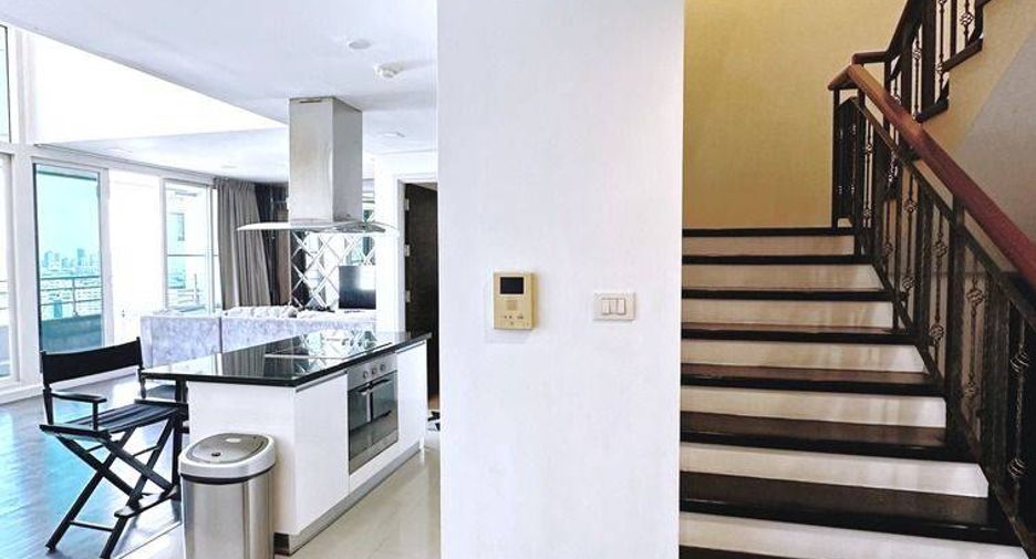 For sale 3 bedrooms condo in Bang Kho Laem, Bangkok