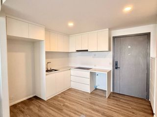 For sale 2 bedrooms condo in Mueang Samut Prakan, Samut Prakan
