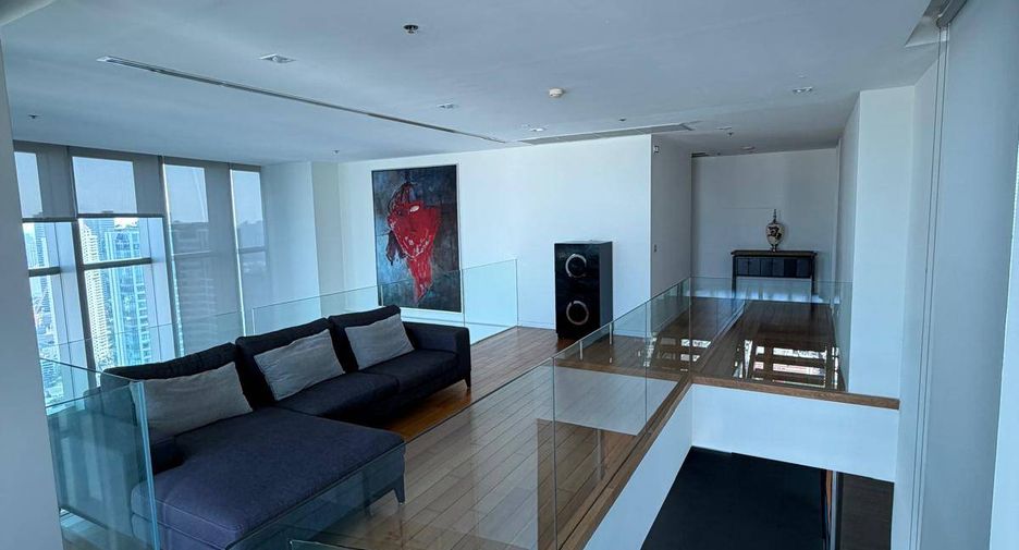 Condo en venta de 4 habitaciones en Sathon, Bangkok