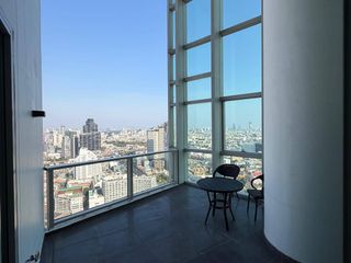 Condo en venta de 4 habitaciones en Sathon, Bangkok