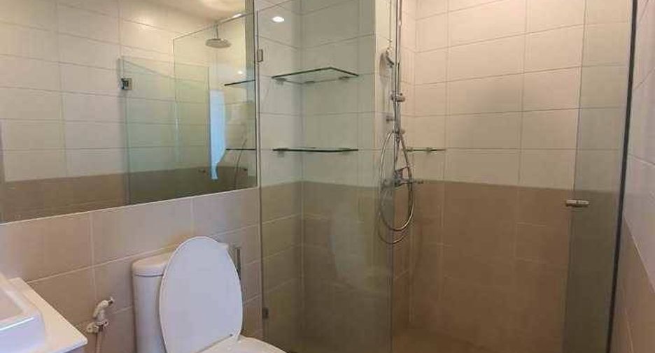 À vendre 1 chambre condo à Bang Rak, Bangkok