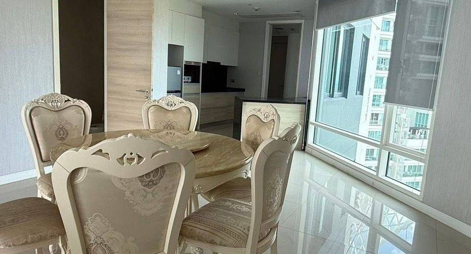 For sale 3 bedrooms condo in Jomtien, Pattaya