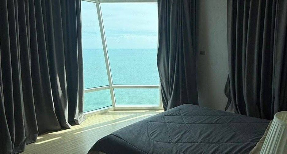 For sale 3 bedrooms condo in Jomtien, Pattaya