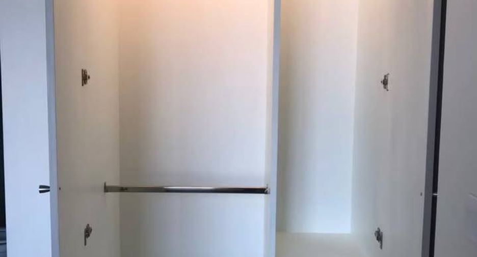 For sale 1 bed condo in Watthana, Bangkok