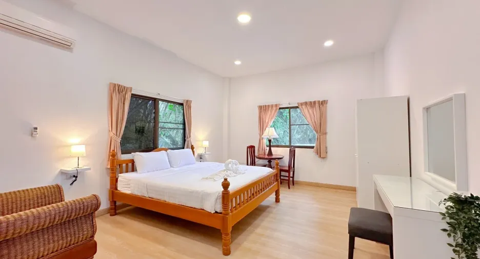 À louer 1 chambre appartement à Mueang Phuket, Phuket