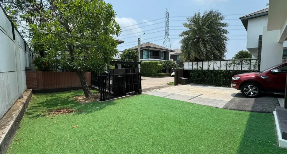 For rent 3 bedrooms house in Prawet, Bangkok