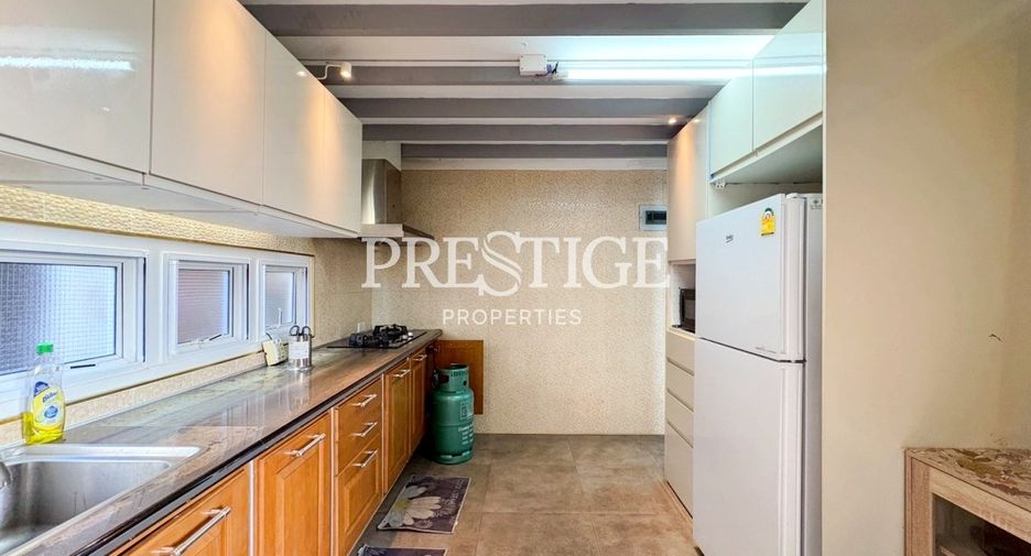 Haus zur Miete mit 3 Zimmer in Bang Lamung, Chonburi
