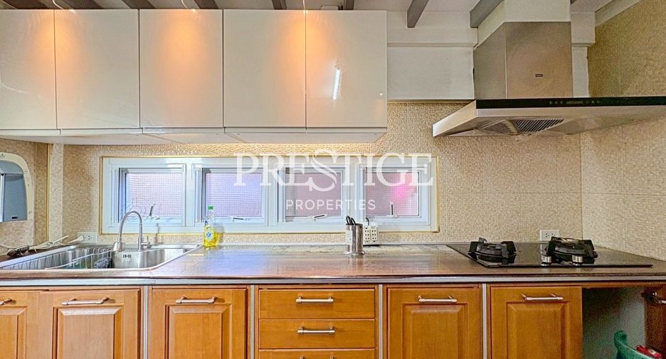 Haus zur Miete mit 3 Zimmer in Bang Lamung, Chonburi