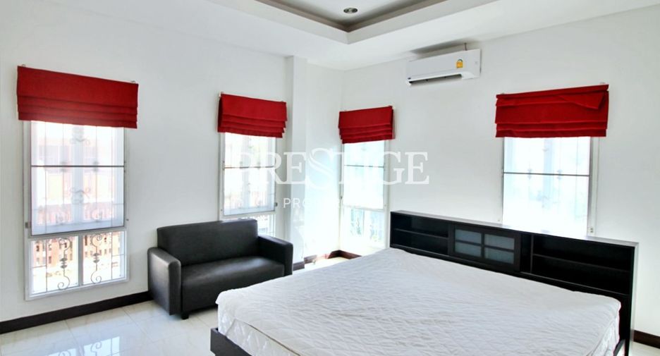 Haus zur Miete mit 3 Zimmer in Bang Lamung, Chonburi
