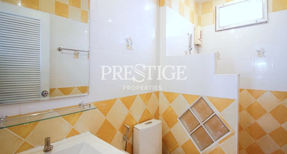 Haus zur Miete mit 3 Zimmer in Bang Lamung, Chonburi
