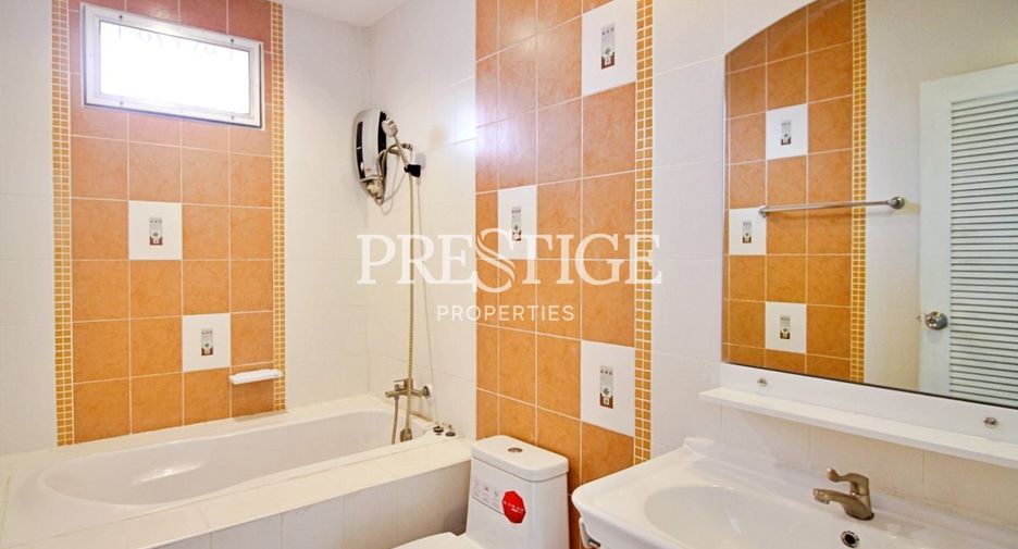 Haus zur Miete mit 3 Zimmer in Bang Lamung, Chonburi