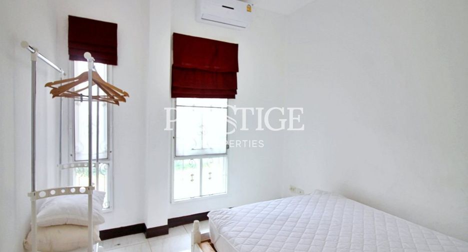 Haus zur Miete mit 3 Zimmer in Bang Lamung, Chonburi