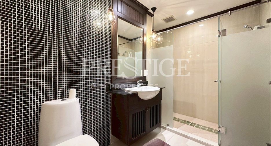 For rent 2 bedrooms condo in Bang Lamung, Chonburi