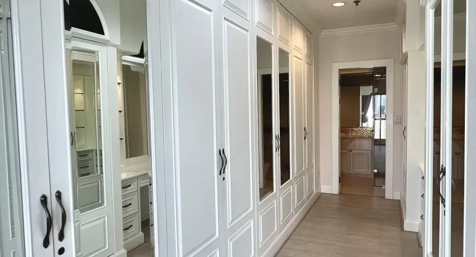 For rent 4 ベッドルーム condo in Watthana, Bangkok