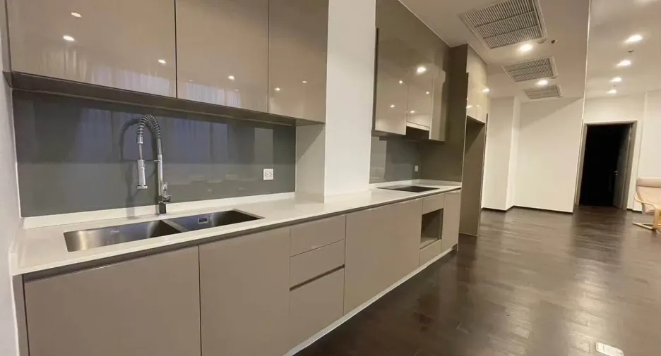 For rent 4 bedrooms condo in Bang Na, Bangkok