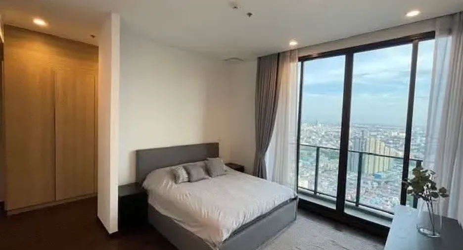 For rent 4 bedrooms condo in Bang Na, Bangkok