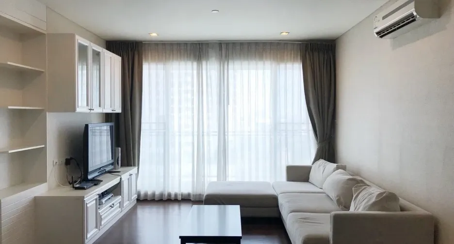 For rent 2 bedrooms condo in Watthana, Bangkok