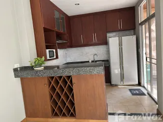 For rent 3 bedrooms townhouse in Khlong Toei, Bangkok