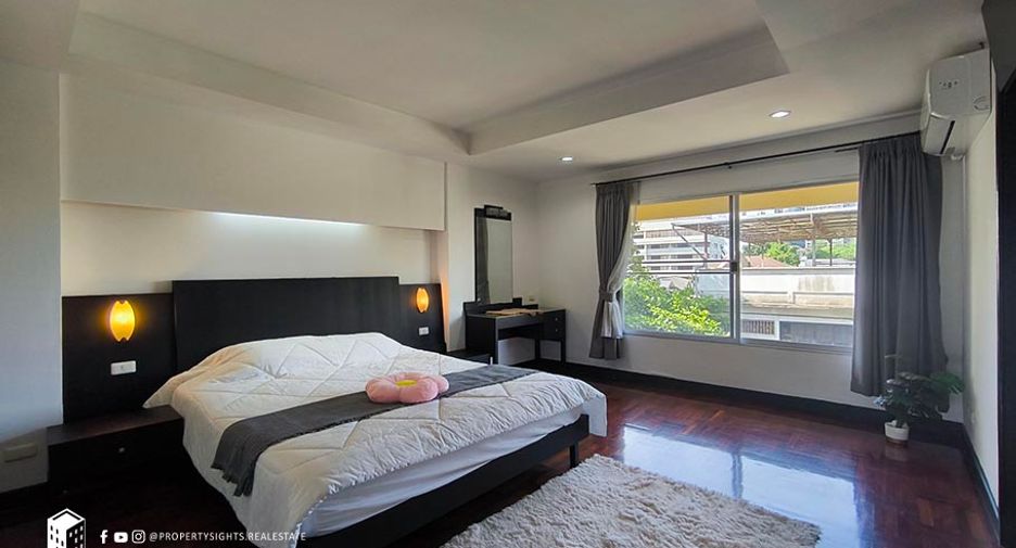 À louer 3 chambres condo à Watthana, Bangkok